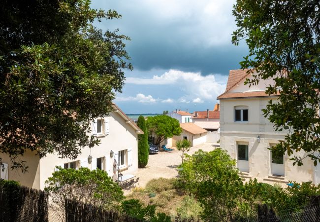 Villa in Saint-Trojan-les-Bains - F Propriété spacieuse à Saint Trojan Vue mer Villa in Saint-Trojan-les-Bains - F Propriété spacieuse à Saint Trojan Vue mer
