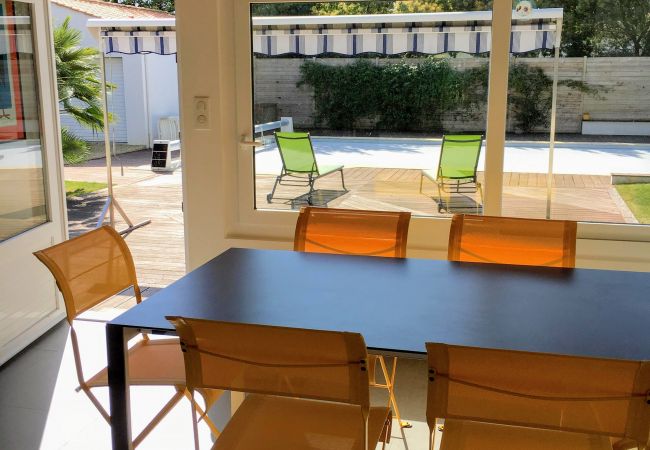 Villa in Saint-Georges-d´Oléron - La Tanière, piscine et 300m de la mer Villa in Saint-Georges-d´Oléron - La Tanière, piscine et 300m de la mer