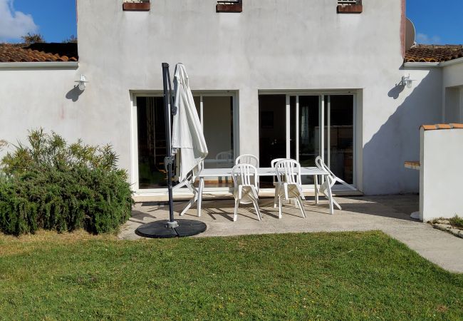 Villa in Dolus-d´Oléron - Villa Marena 300m de la plage Villa in Dolus-d´Oléron - Villa Marena 300m de la plage