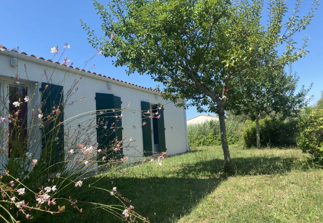 Villa in Dolus-d´Oléron - Villa Marena 300m de la plage Villa in Dolus-d´Oléron - Villa Marena 300m de la plage