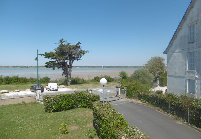 House in Port-des-Barques - J L'Azurée en front de mer House in Port-des-Barques - J L'Azurée en front de mer