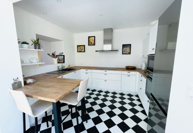 House in Saint-Trojan-les-Bains - L'OASIS Maison remarquable House in Saint-Trojan-les-Bains - L'OASIS Maison remarquable