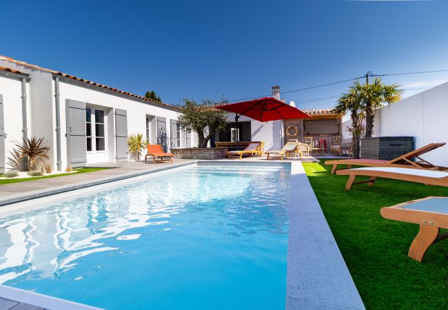 Villa in Saint-Denis-d´Oléron - La Dionysienne piscine privée