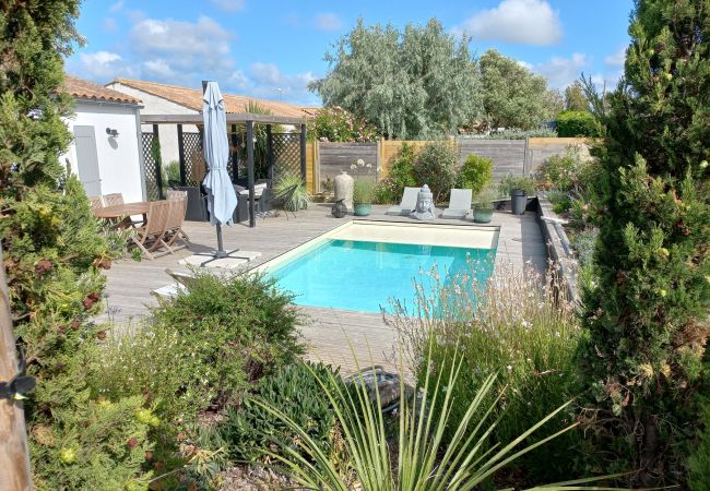 Maison à Saint-Denis-d´Oléron - E Villa Clara, 600m de la mer, piscine Maison à Saint-Denis-d´Oléron - E Villa Clara, 600m de la mer, piscine