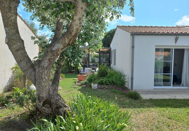 Maison à Saint-Denis-d´Oléron - E Villa Clara, 600m de la mer, piscine Maison à Saint-Denis-d´Oléron - E Villa Clara, 600m de la mer, piscine