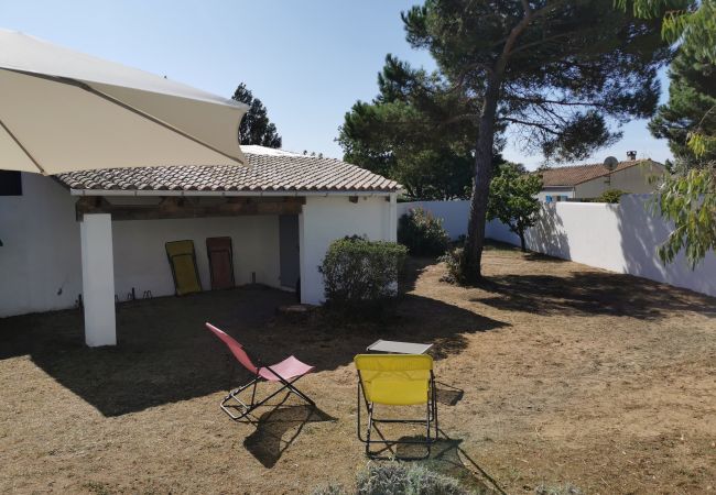Maison à Saint-Georges-d´Oléron - La Grande Margotte by Edgar et Alfred Maison à Saint-Georges-d´Oléron - La Grande Margotte by Edgar et Alfred